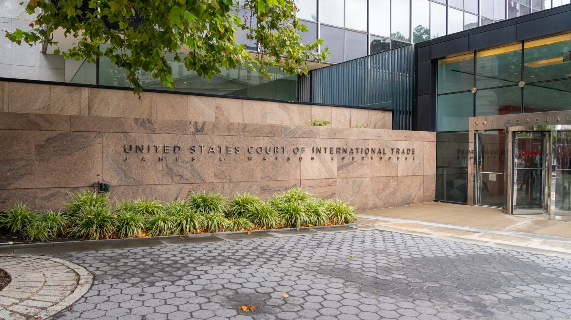 Court pauses immediate refunds for IEEPA tariffs as CBP seeks 45 days to build system